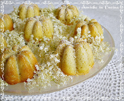 Dolcetti ai fiori di sambuco sofficissimi
