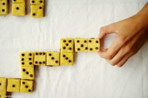 Biscotti domino alla nocciolata, ricetta senza glutine