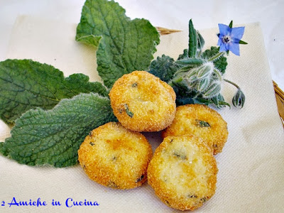 4 crocchette di pollo e borragine 