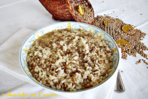 Risotto con capretto e lenticchie di Colfiorito, ricetta benaugurale per Capodanno