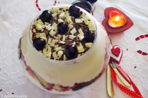 coppa alle amarene e crema tiramisù, ricetta golosa per San Valentino