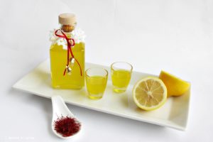 Liquore allo zafferano fatto in casa, idea regalo