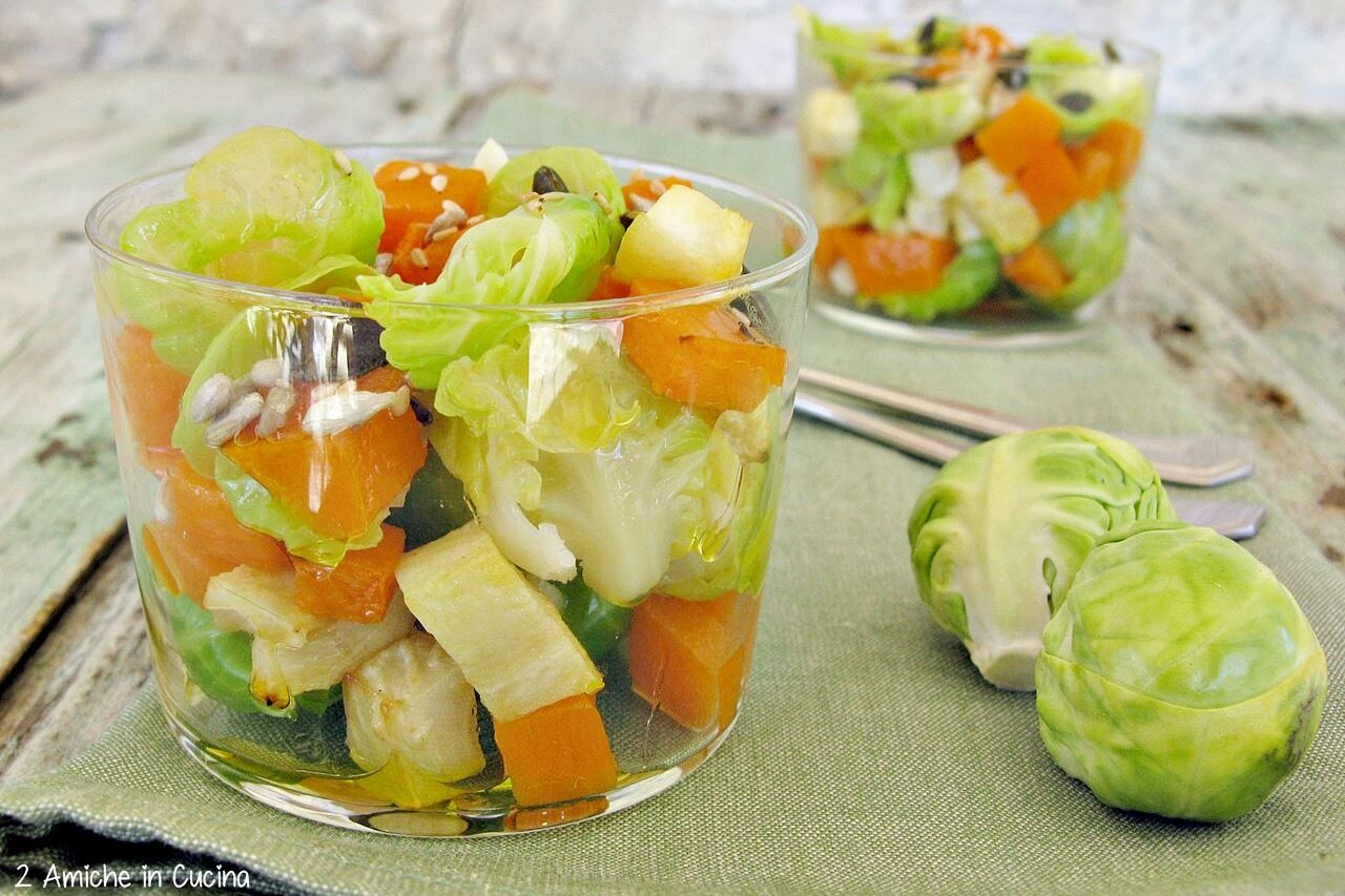 Insalata di zucca e sedano rapa con cavolini di Bruxelles e semi