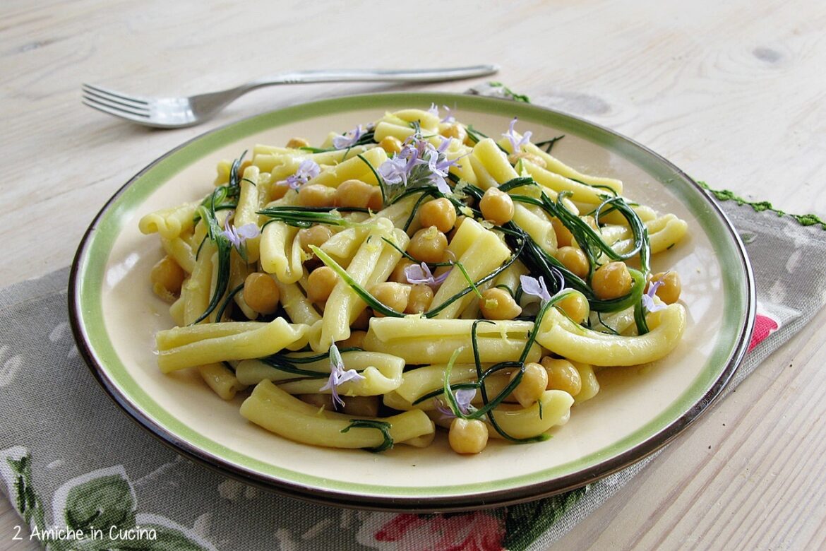 Pasta e ceci con agretti