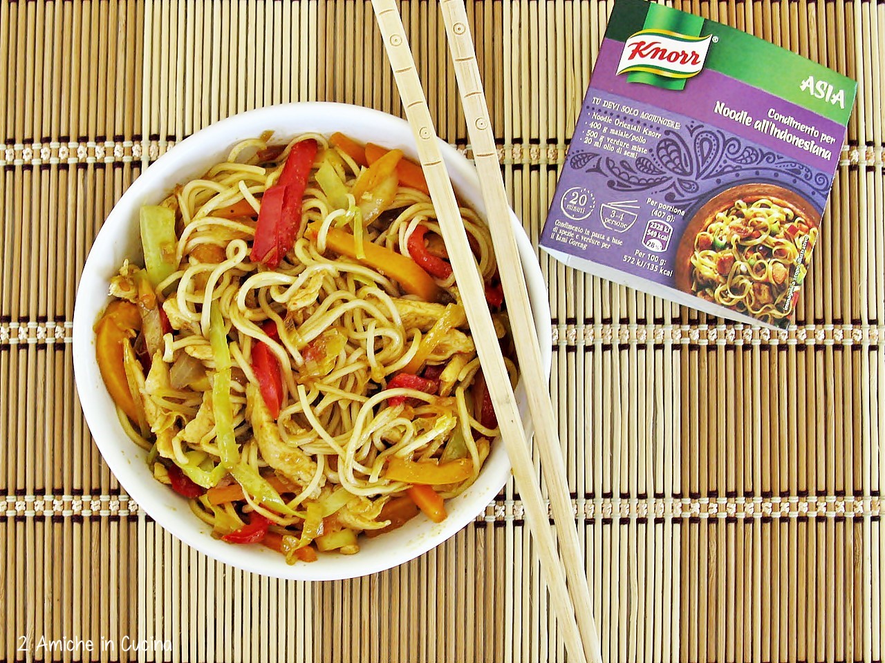 Bami goreng (noodles all'indoensiana)