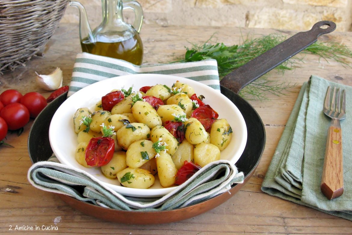 Gnocchi alle erbe aromatiche e pomodorini