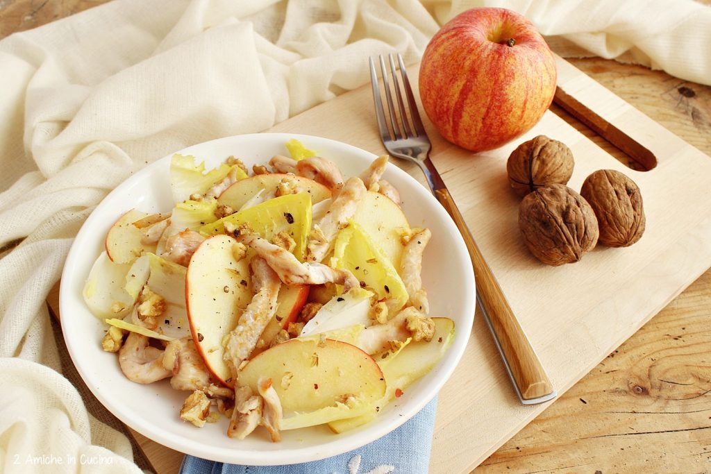 insalata light con pollo e mele