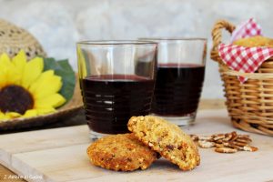 cookies salati di miglio con fiocchi di fagioli e pecorino