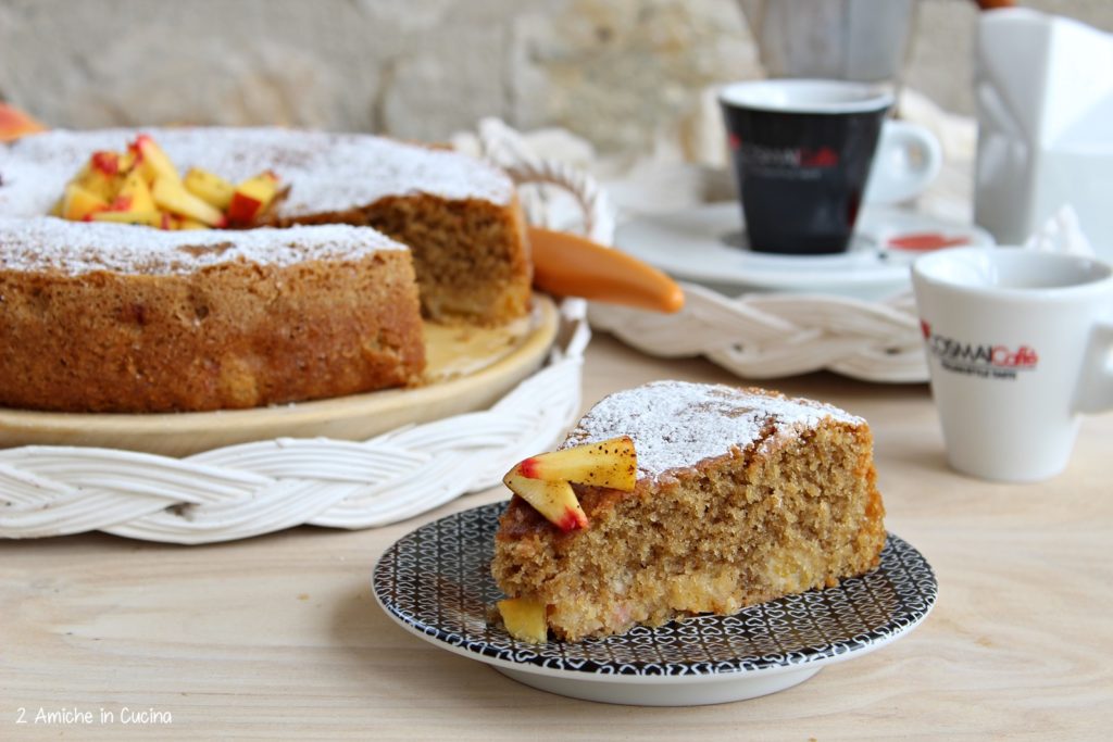 Torta al caffè e pesche