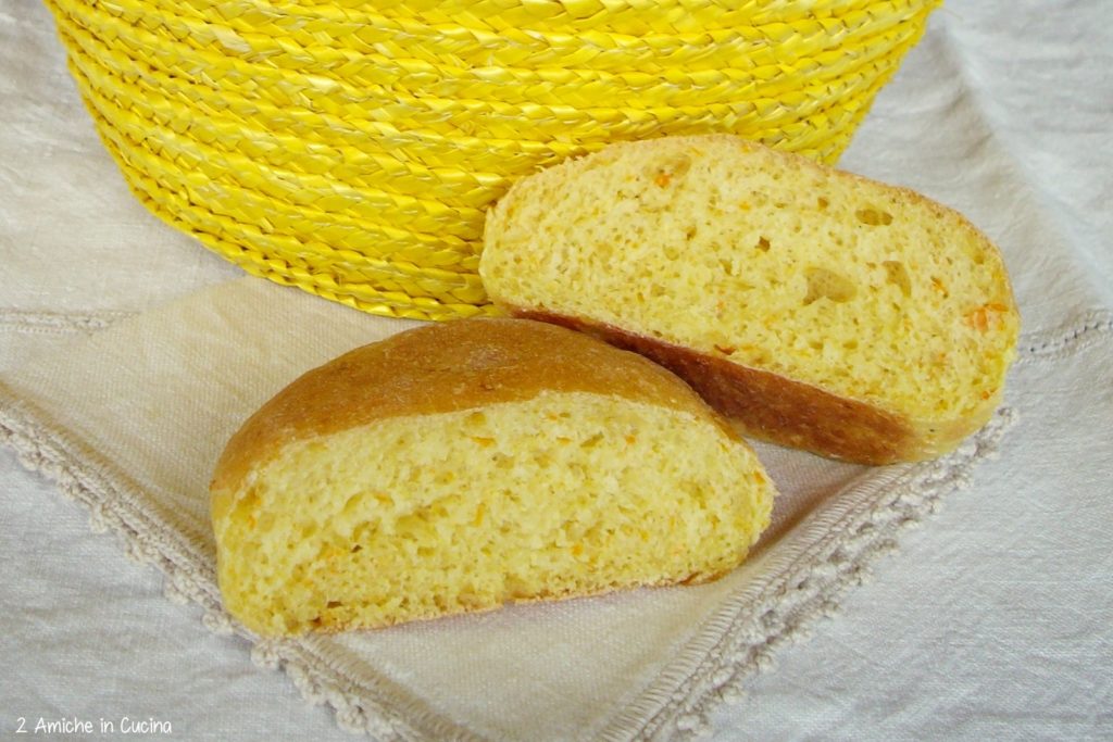 pane alla zucca e curry