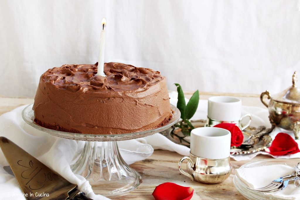 Torta al cioccolato e nocciole 