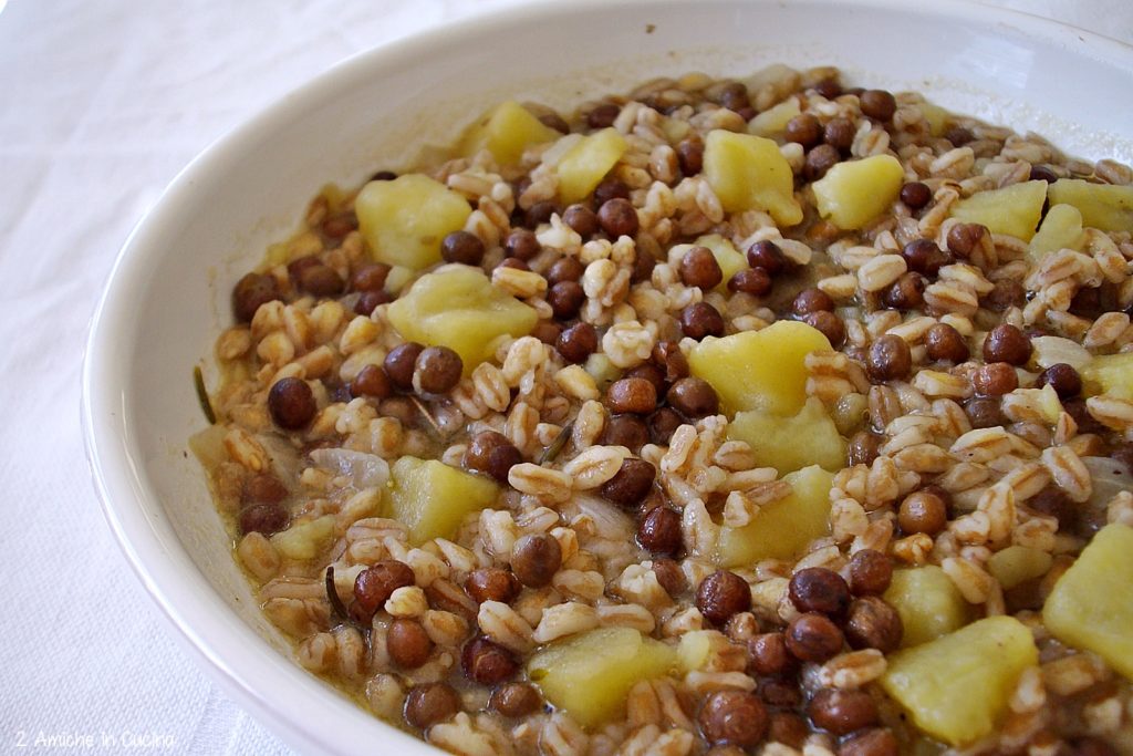 zuppa di farro roveja e patate