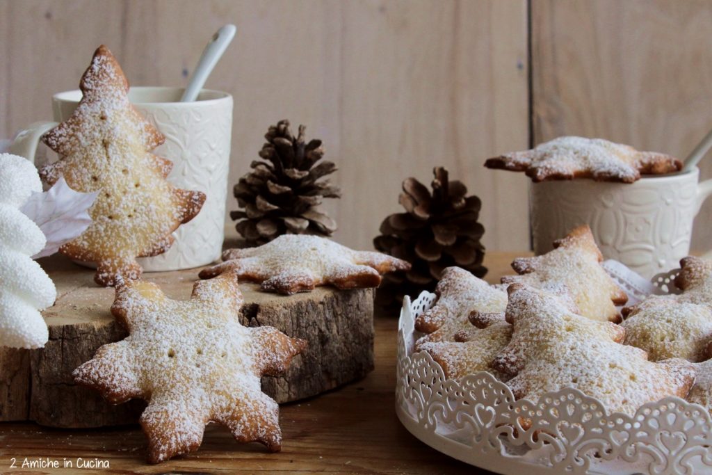 Biscotti con cuore di mela e spezie