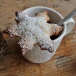 Biscotti con cuore di mela e spezie