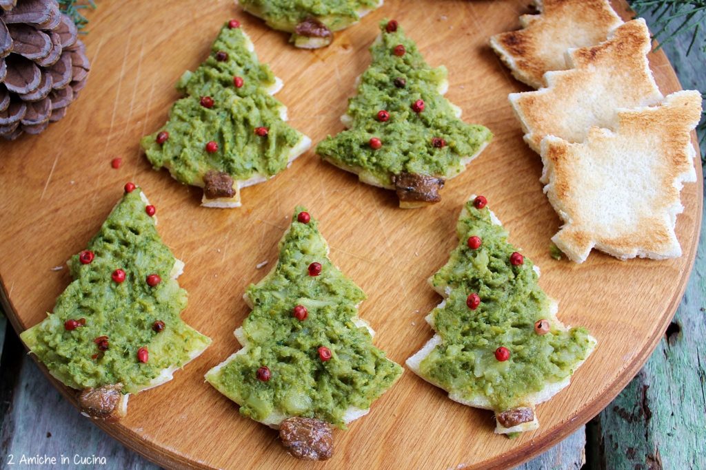 Crostini con broccolo e alici in salsa piccante