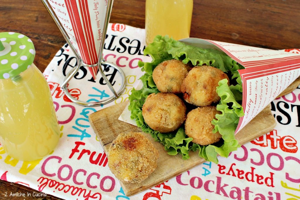 crocchette di patate, piselli e speck