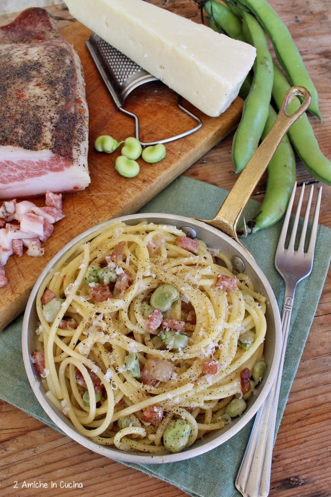 Spaghetti alla carbonara con le fave