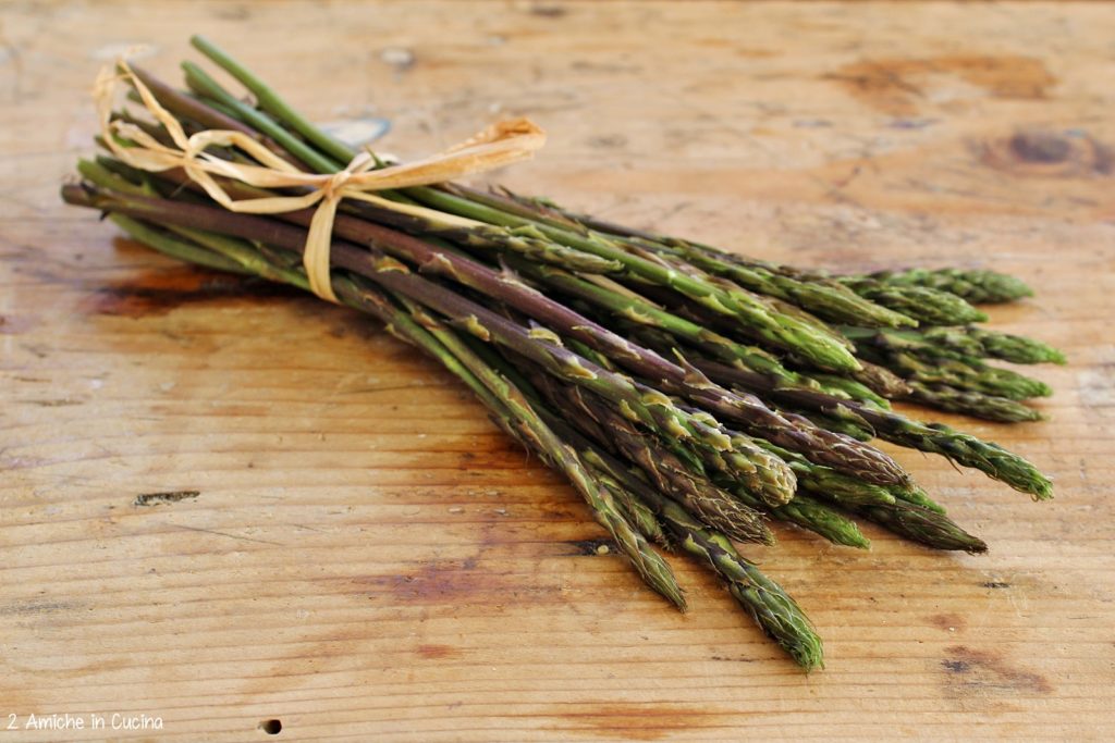 Asparagi sott'olio speziati