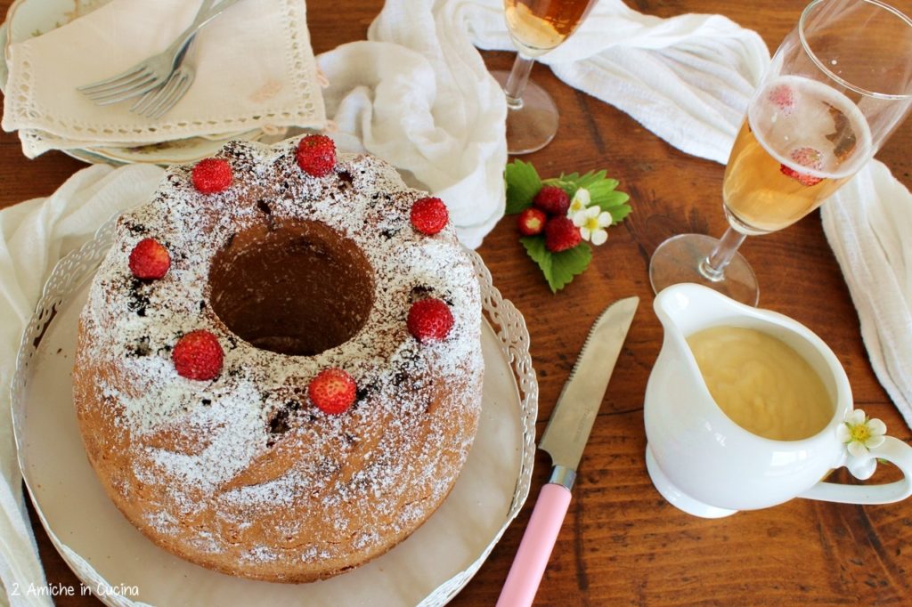 Torta alla birra e cioccolato bianco con fragoline e crema alla birra rose 1