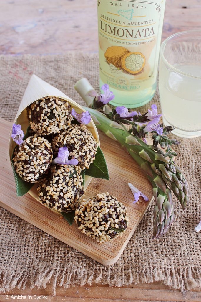 polpette di quinoa-asparagi-sesamo