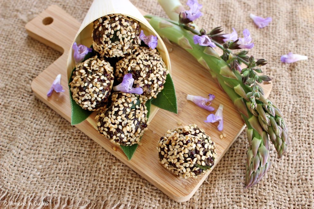 polpette di quinoa-asparagi-sesamo