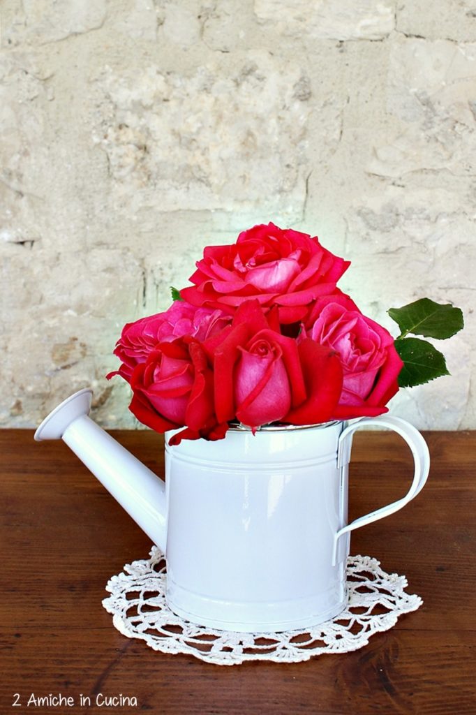 liquore alle rose-cannella- liquori fatti in casa