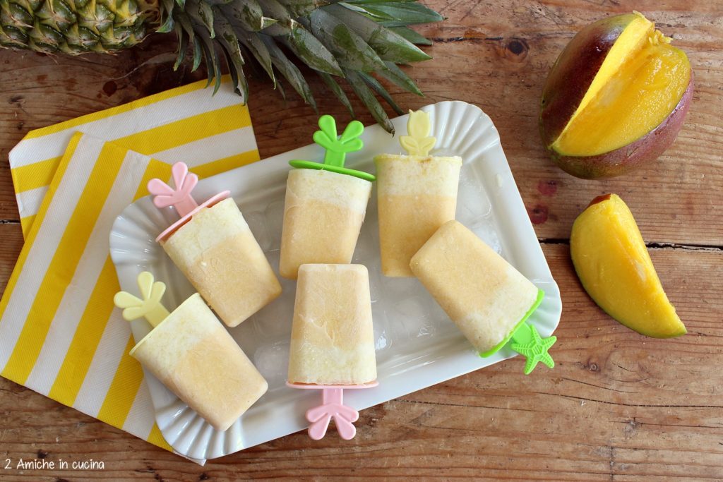 ghiaccioli al cocco fatti in casa con frutta esotica