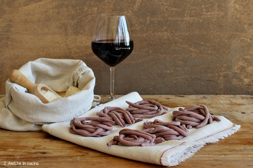 Umbricelli al Sagrantino secco di Montefalco DOCG con ragù di piccione in bianco