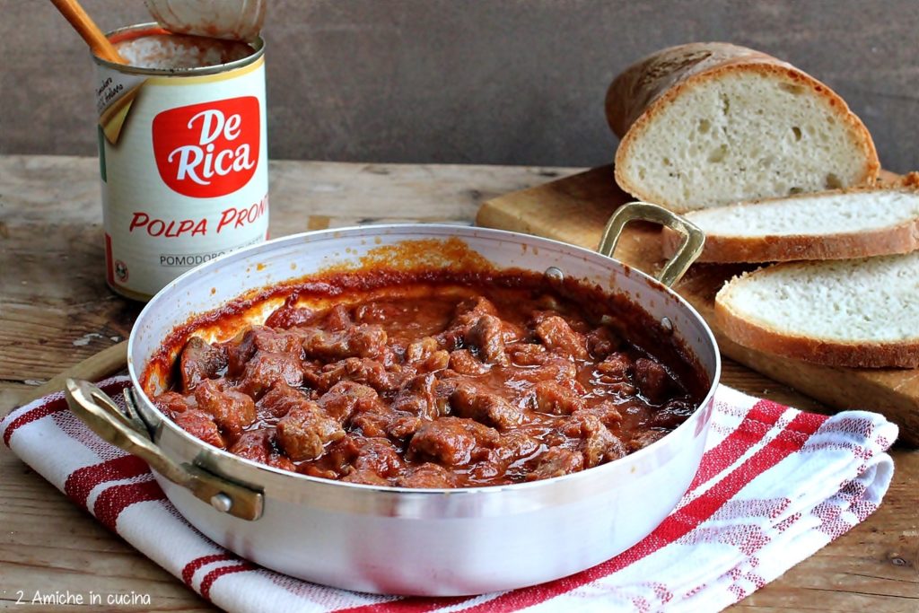 Spezzatino di cinghiale al pomodoro, ricetta tipica umbra