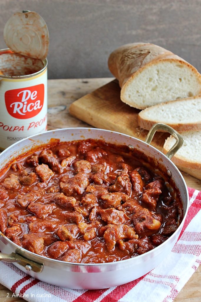 Spezzatino di cinghiale al pomodoro, ricetta tipica umbra