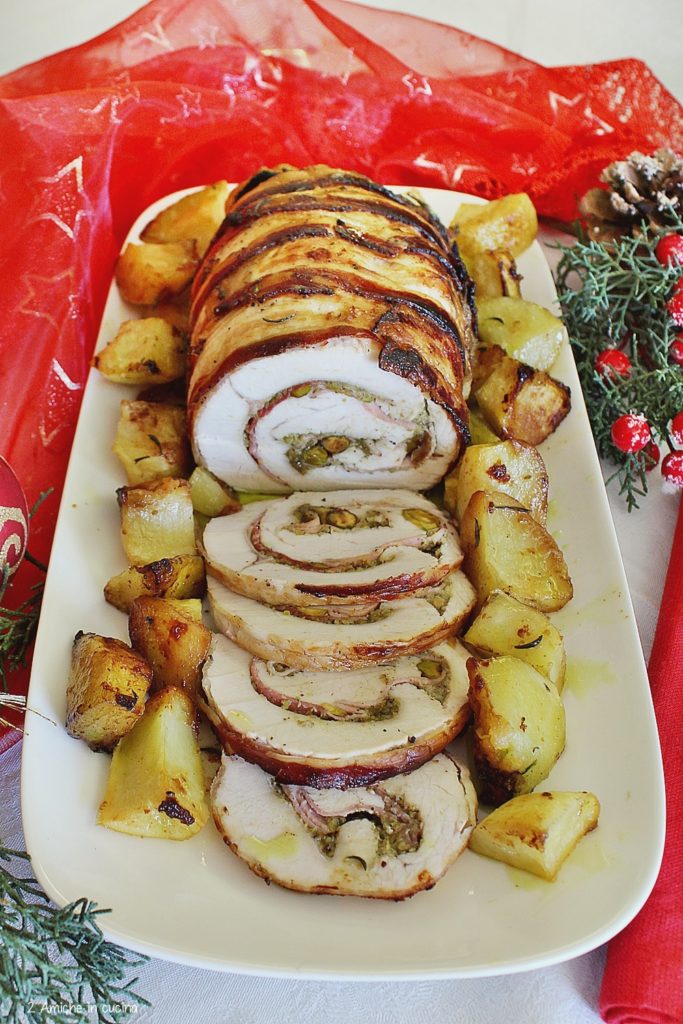 Arrosto di tacchino con pesto di pistacchi, prosciutto alle erbe e patate, dal ricettario Eurospin