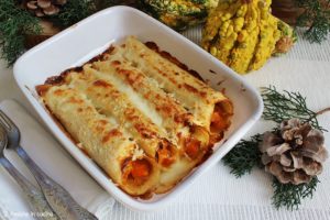 Cannelloni di crepes di fonio senza glutine, con zucca e speck