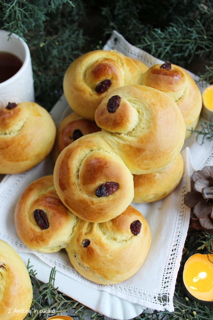 Lussekatter dolcetti svedesi Santa Lucia