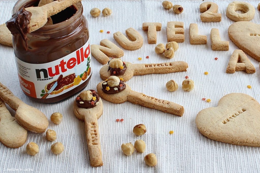 Nutella e nocciole