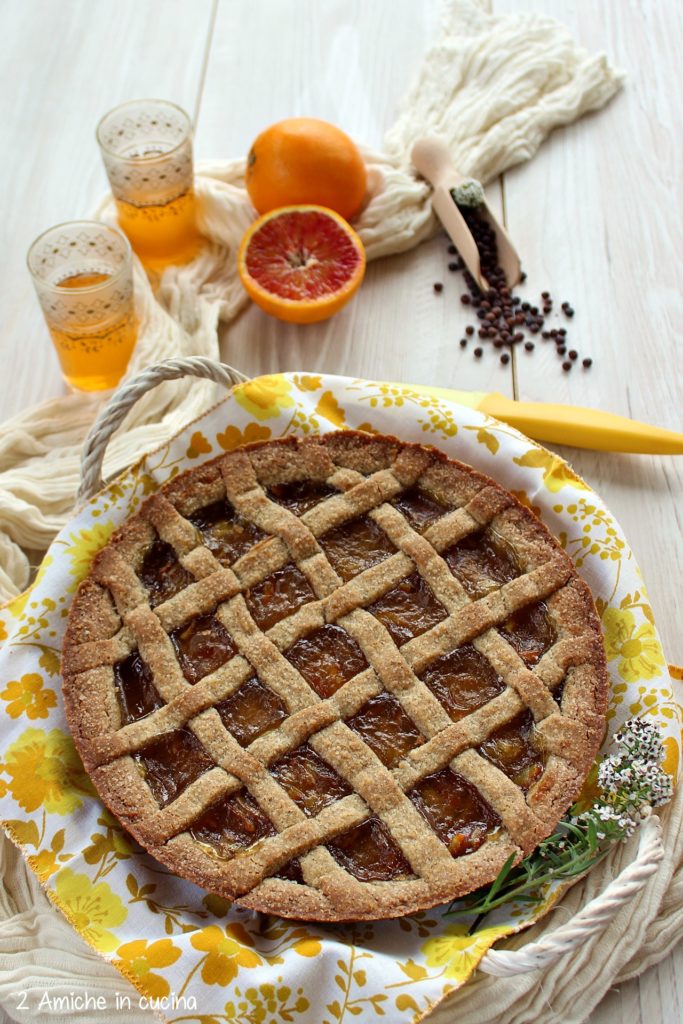 Crostata rustica con farina di roveja di Civita di Cascia e marmellata di arance