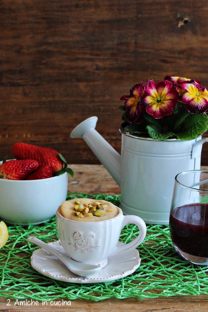 Torta in tazza, pronta in 40 secondi, light, vegan e senza lattosio
