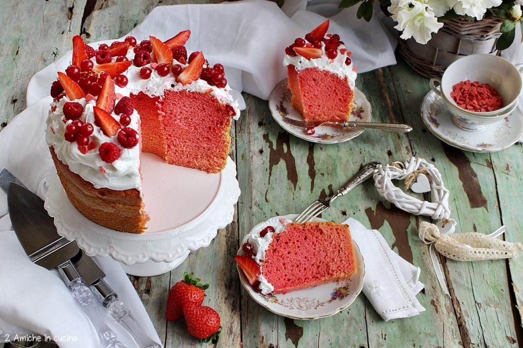 Interno della chiffon cake all'alchermes