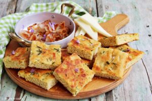 Focaccia alle fave e erbette