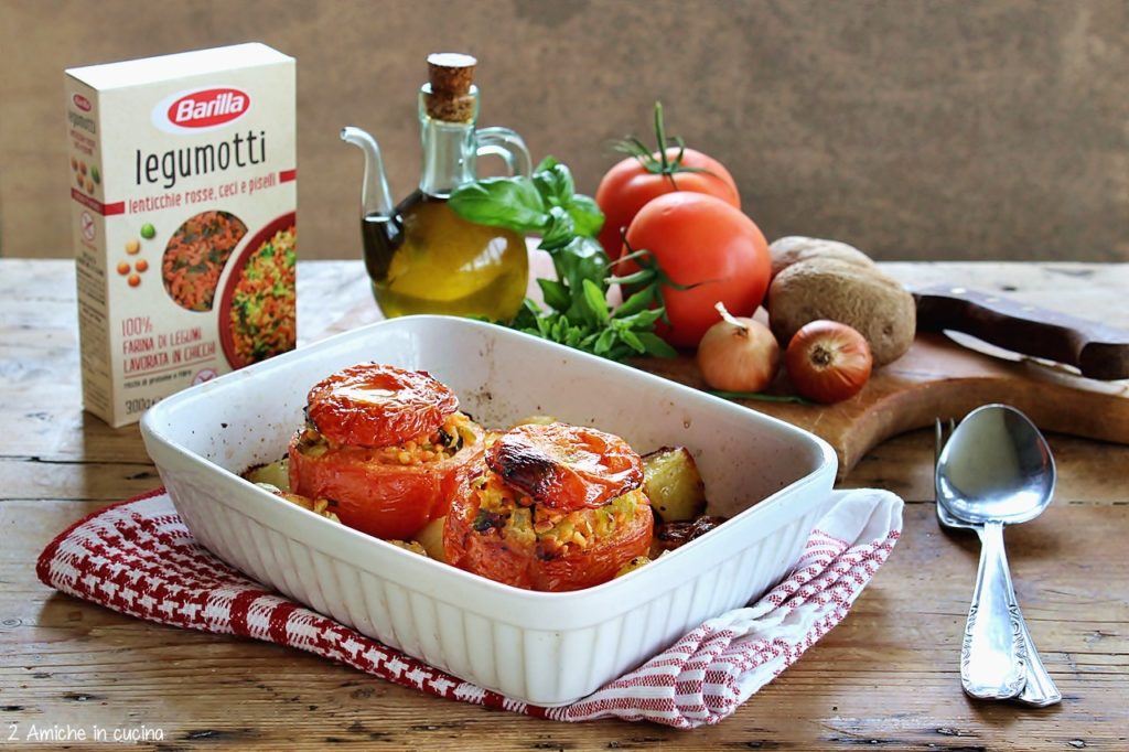Pomodori ripieni al forno con legumotti, patate e cipolle