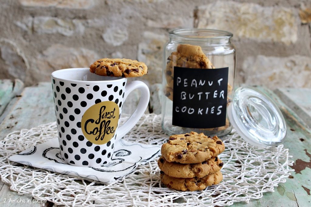 Biscotti al burro di arachidi, i peanut butter cookie americani