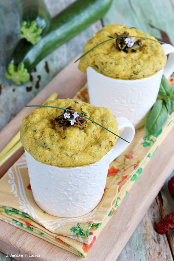 Torta in tazza salata cotta nel microonde