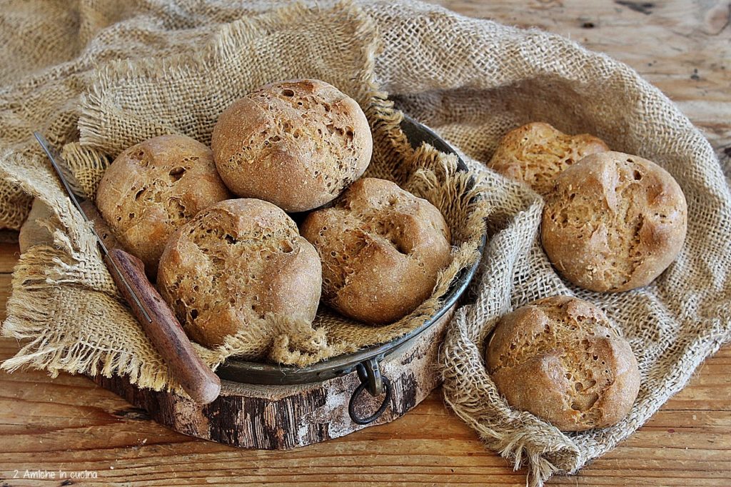 panini di farina di segale