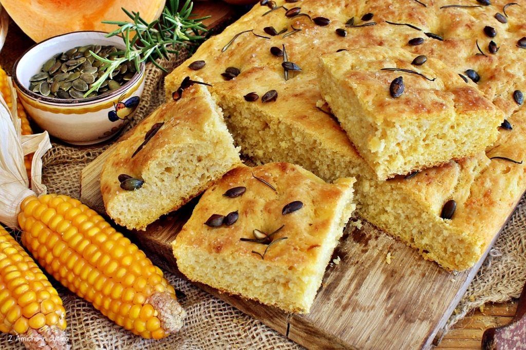 Focaccia al mais e zucca