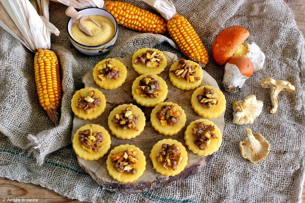 Crostini con funghi ovoli