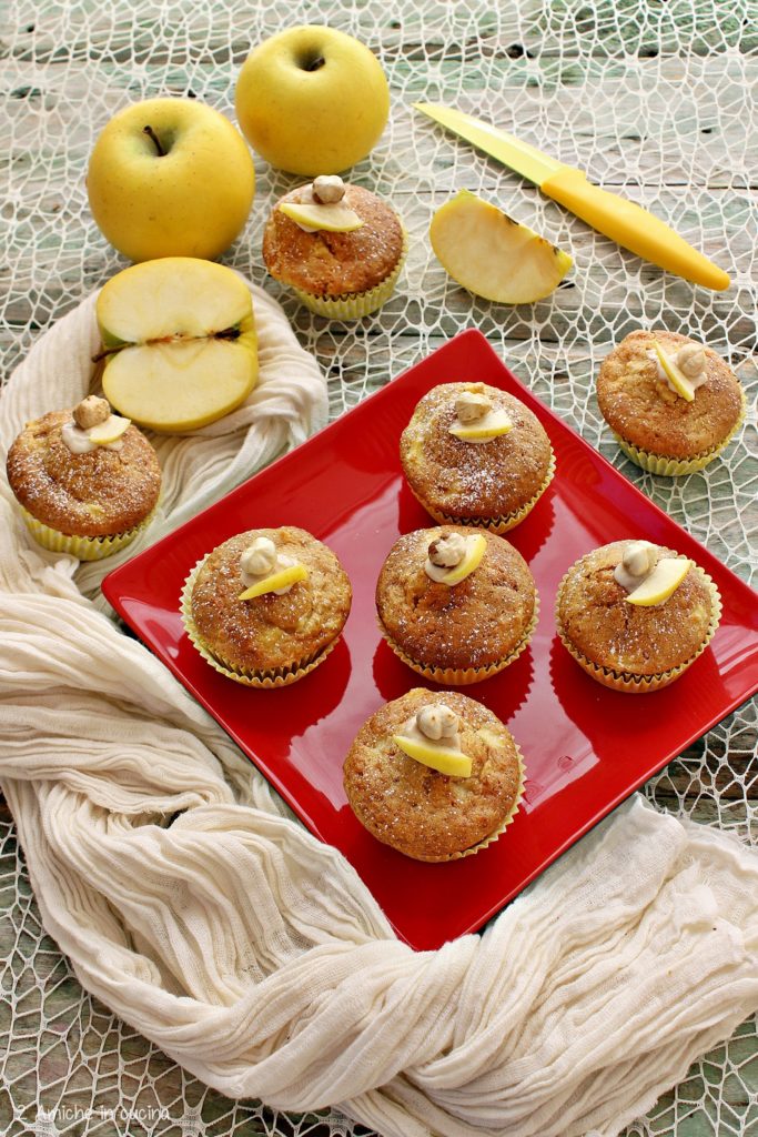 Muffin soffici alle mele e crema Rossana