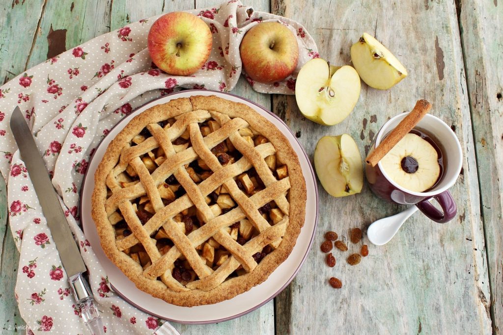 Torta con mele e cannella tipica dell'Olanda