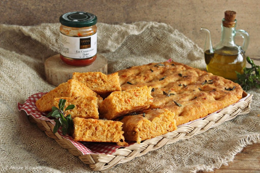 Focaccia con lu conservoni dolce di Spina Sapori