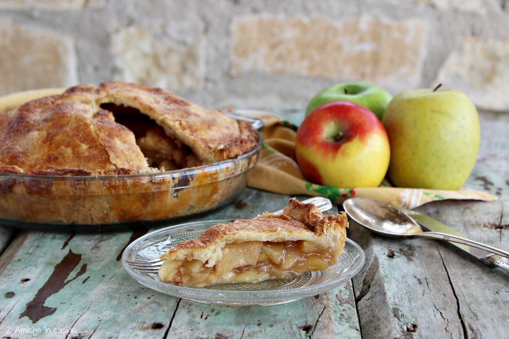 Fetta di Apple pie, la torta di mele americana