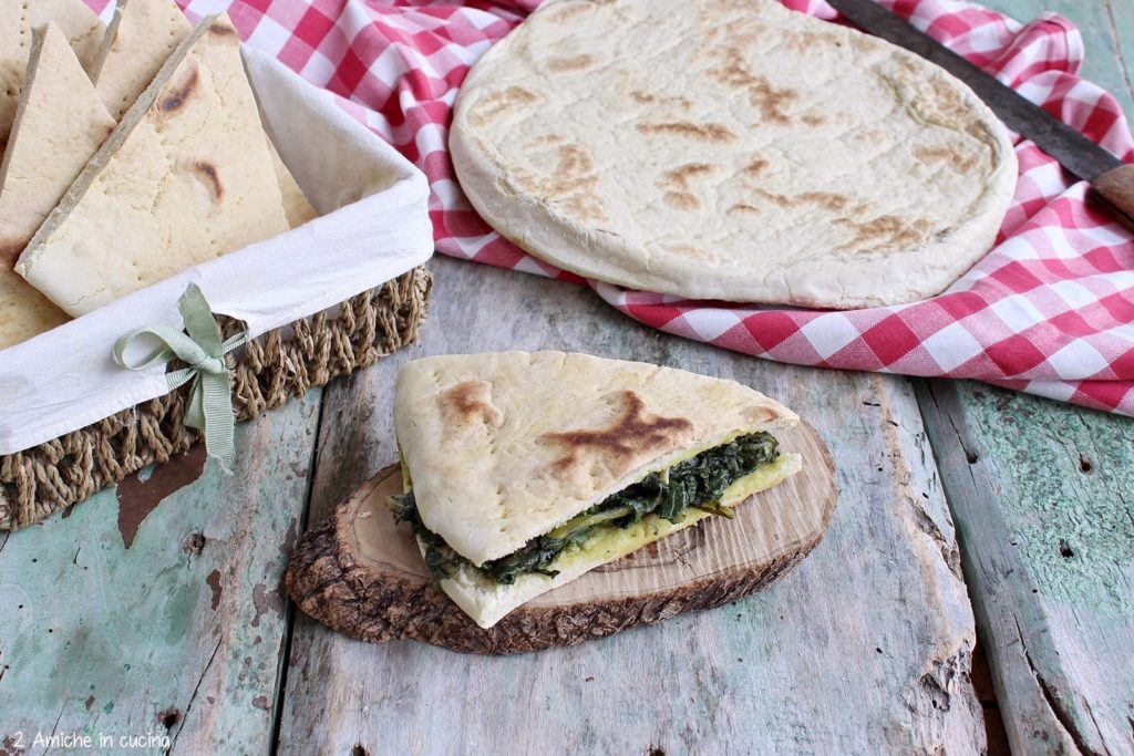 Torta al testo umbra, ricetta senza lievito