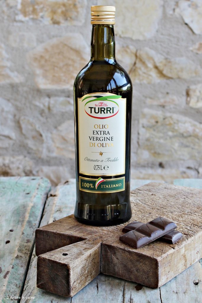 Olio extra vergine di oliva Turri e cioccolato fondente